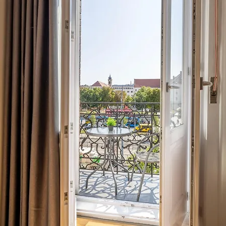 Apartman N' Sweet 4bedroom W' Balcony Budapest