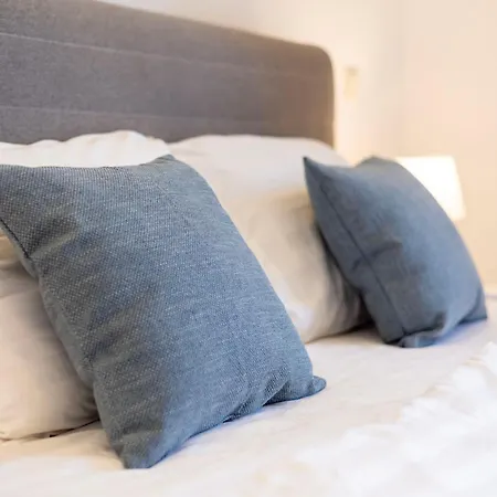 شقة N' Sweet 4bedroom W' Balcony *