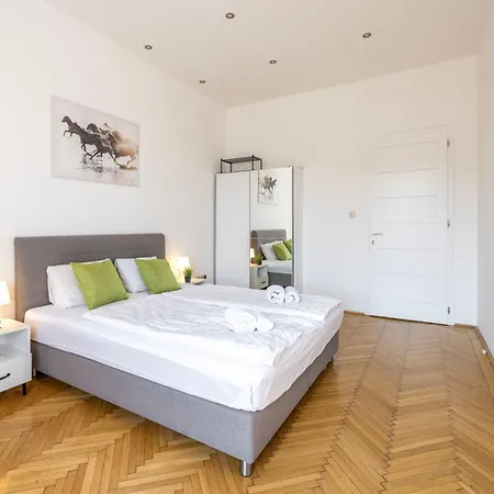 N' Sweet 4bedroom W' Balcony *