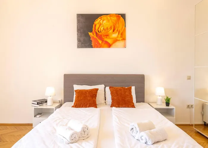 N' Sweet 4bedroom W' Balcony * Budapest