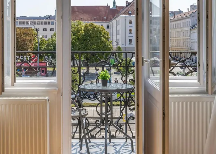Апартаменты N' Sweet 4bedroom W' Balcony *